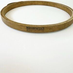 VINTAGE “PRINCESS” 6 INCH ROUND BOW SPRING WOOD EMBROIDERY HOOP Non Felt